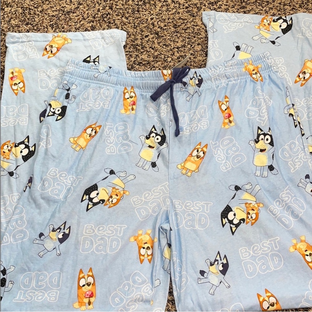 Bluey Graphic Lounge Pants “Best Dad” Graphic Bundle Size Small | NWT - Picture 4 of 5